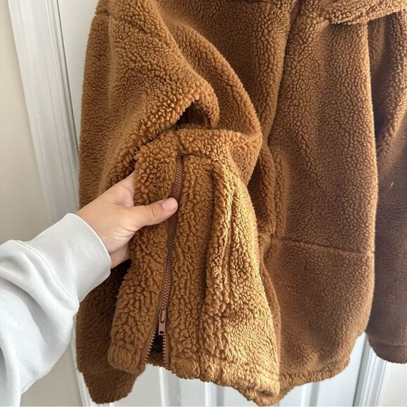 Fabletics Lotta Teddy Jacket Women’s Size Small - Picture 7 of 12